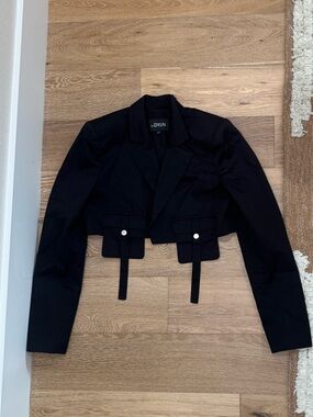 By DYLN Black Cropped Blazer Jacket